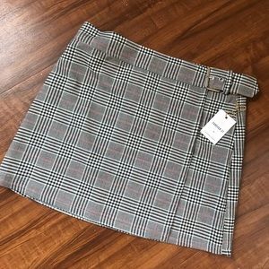 Brand new, still tags on it, plaid skirt